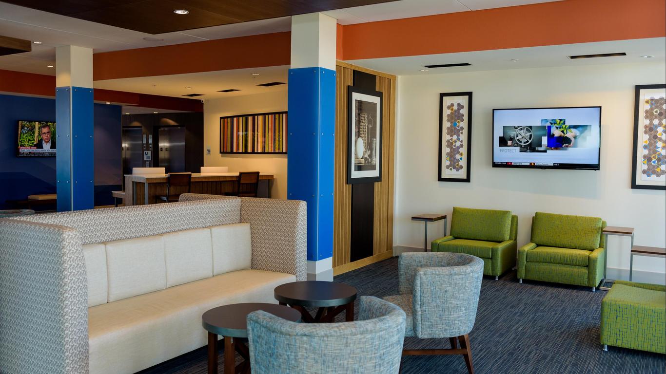 Holiday Inn Express & Suites Mckinney - Frisco East, An IHG Hotel
